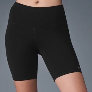 Alo Yoga 7" High-Waist Biker Short